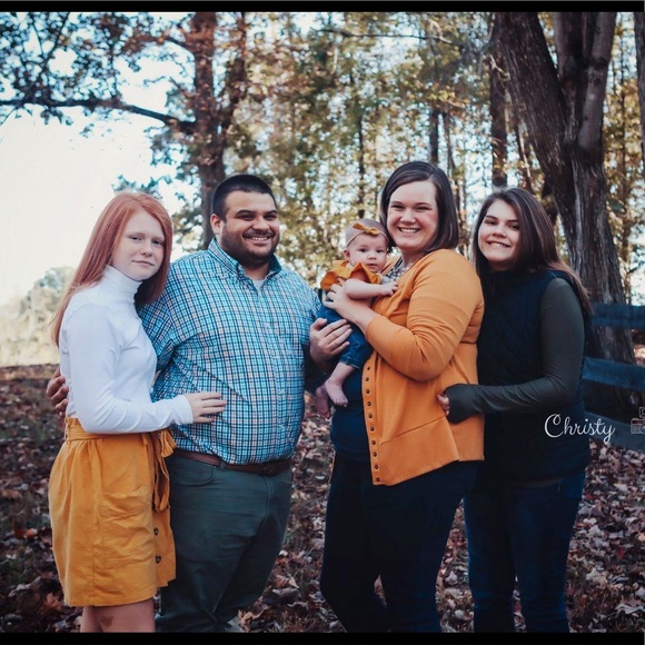 Meet your Posher, Debbie - Picture 7 of 8